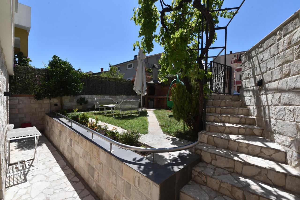 Buba Guest House Budva Eksteriør bilde